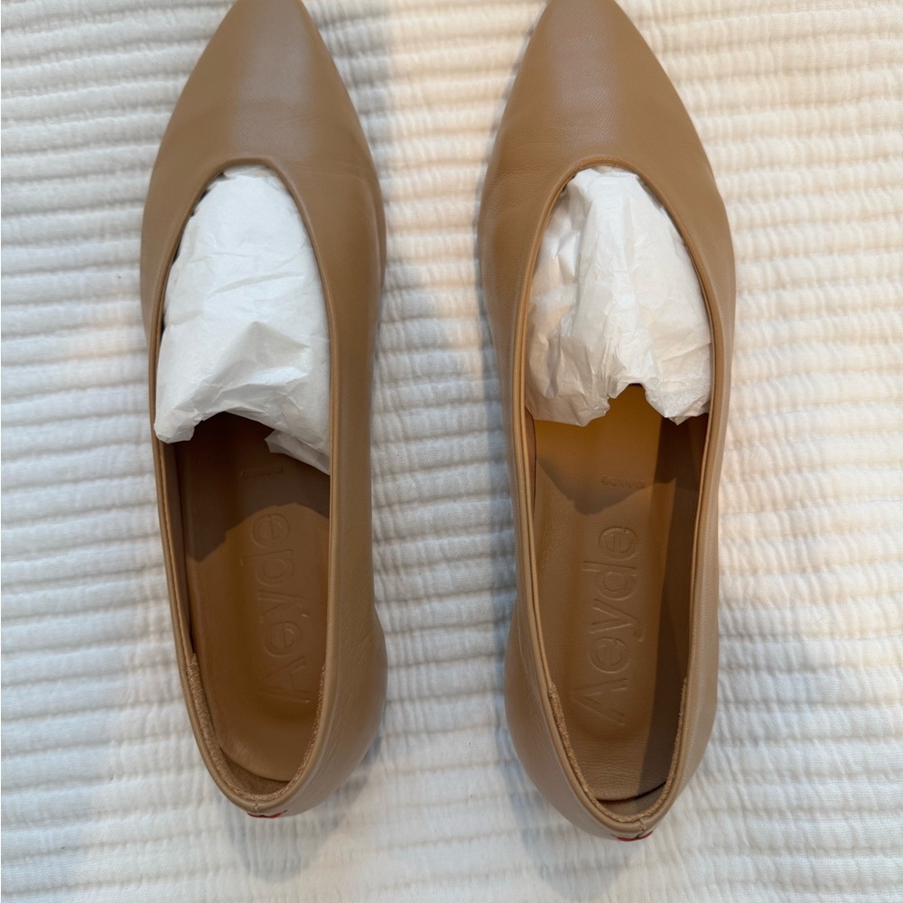Aeyde Betty Hazelnut Nappa Leather Flats